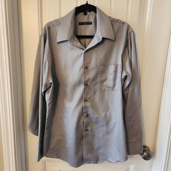 Geoffrey Beene Other - Soft Gray Wrinkle Free Button Down Dress Shirt